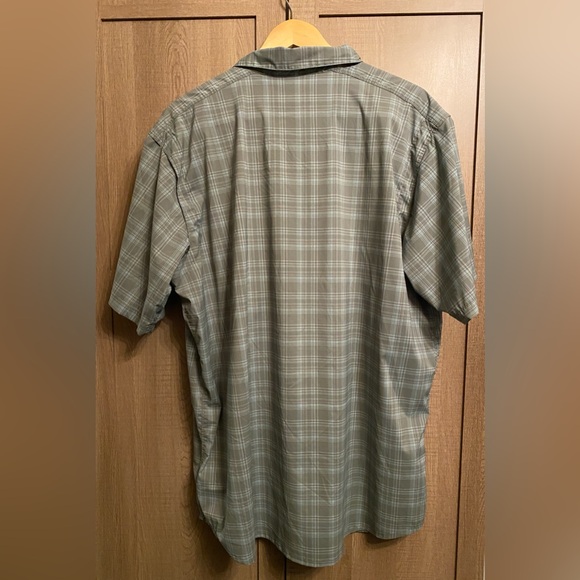Mens Columbia Short Sleeve Shirt, Size XXL - Picture 4 of 5